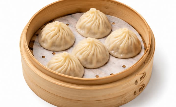 Xiao Long Bao (6Pc) 小笼包 (6Pc)